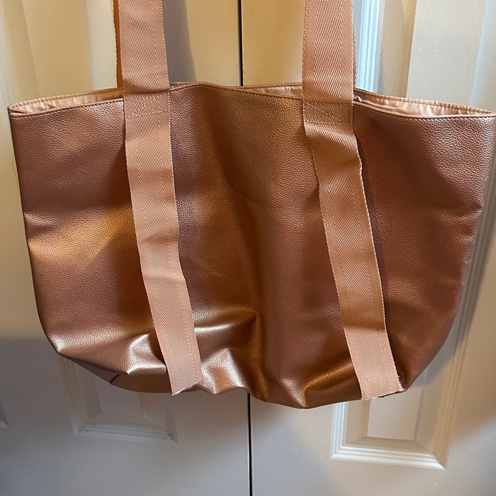 Women's Saks Fifth Avenue Pebble Rose Gold Tote bag . - Picture 5 of 8